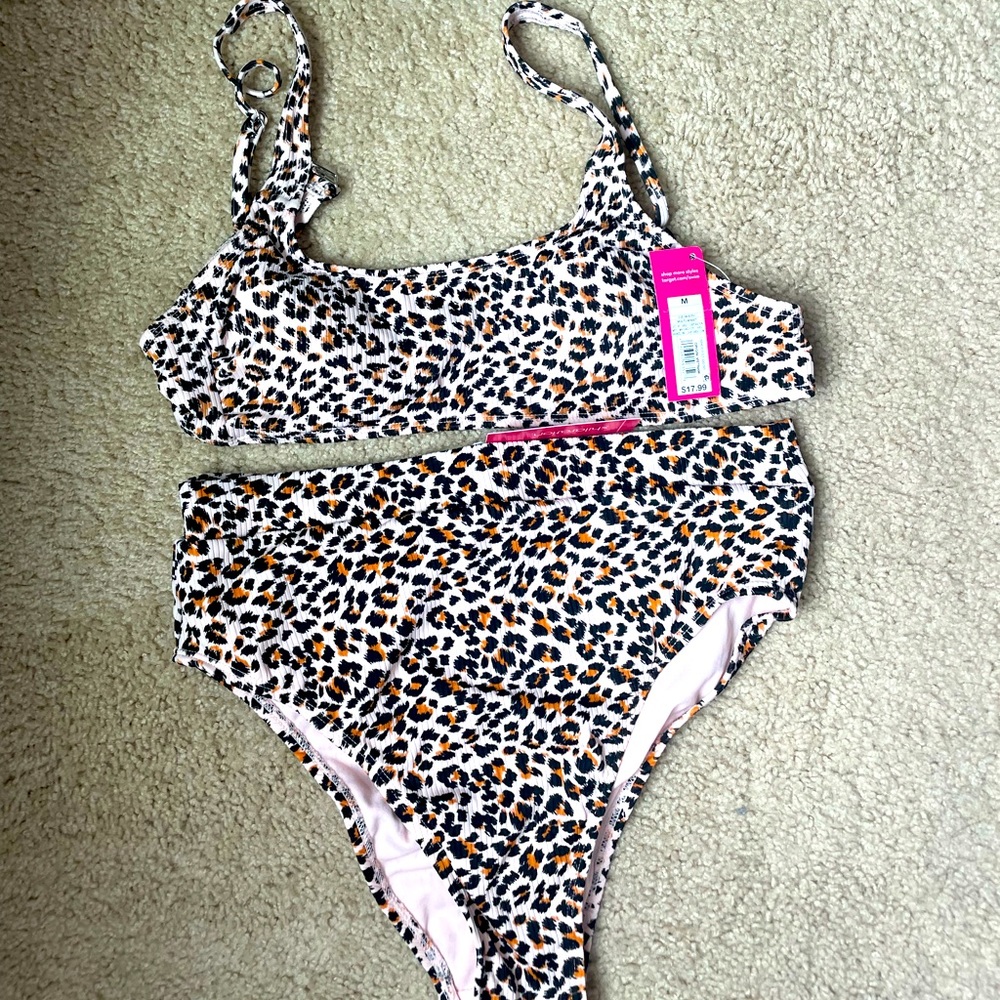 Cheetah bikini Size M top Size Lg bottom